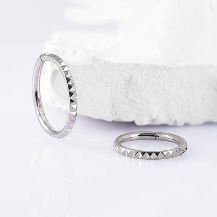 Кольцо-кликер Geometry Implant Grade 1.2 мм титан