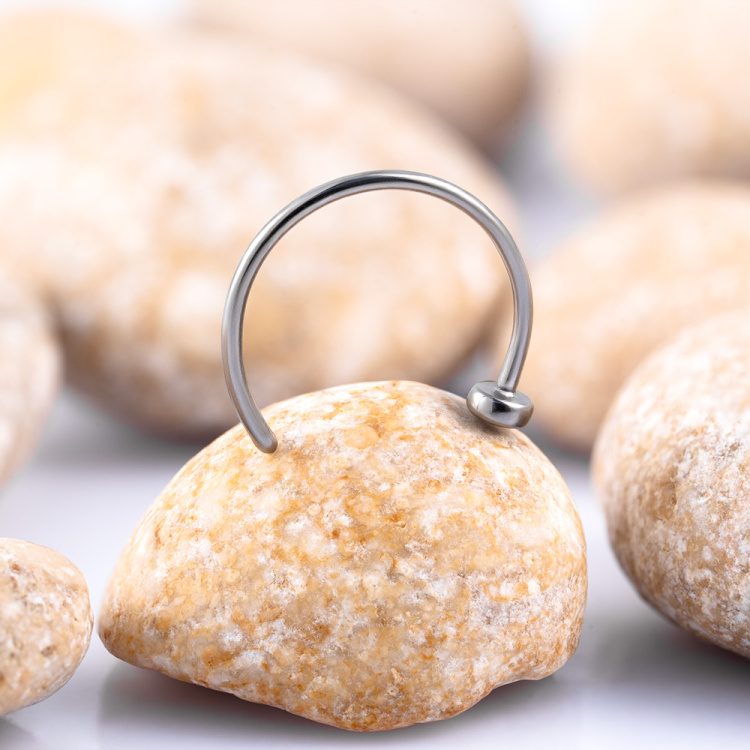 Кольцо в нос Т Implant Grade титан 