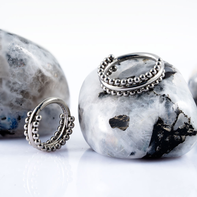 Кольцо-кликер Eliza Implant Grade 1.2мм титан