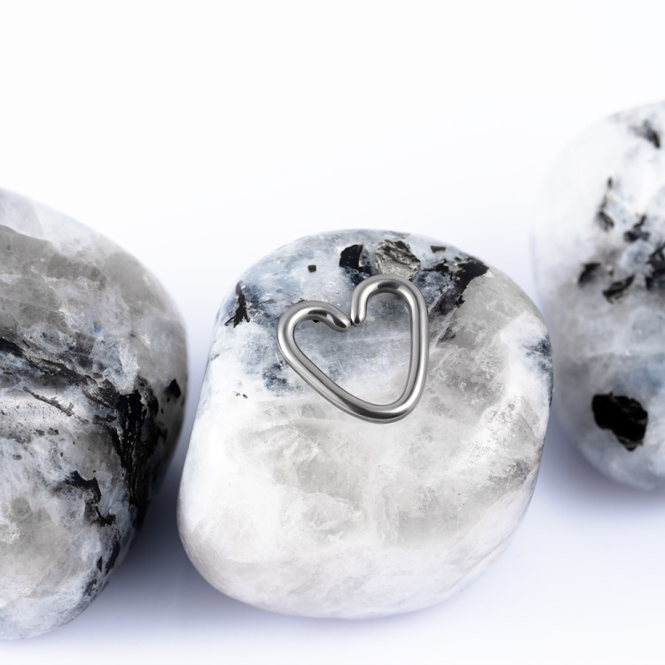 Дэйс Heart Implant Grade 1.2 мм титан