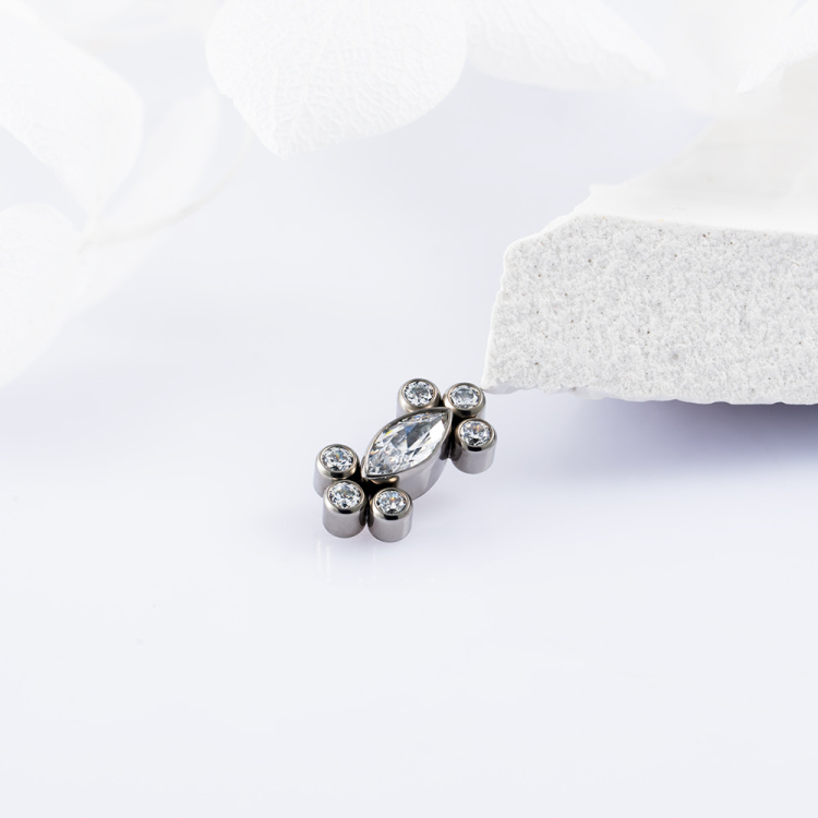 Накрутка Bug Crystal Implant Grade 1.2 мм титан Накрутка Bug Crystal Implant Grade 1.2 мм титан