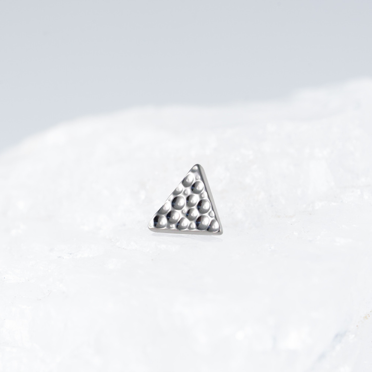  Накрутка Incused Triangle Implant Grade 1.6 мм титан