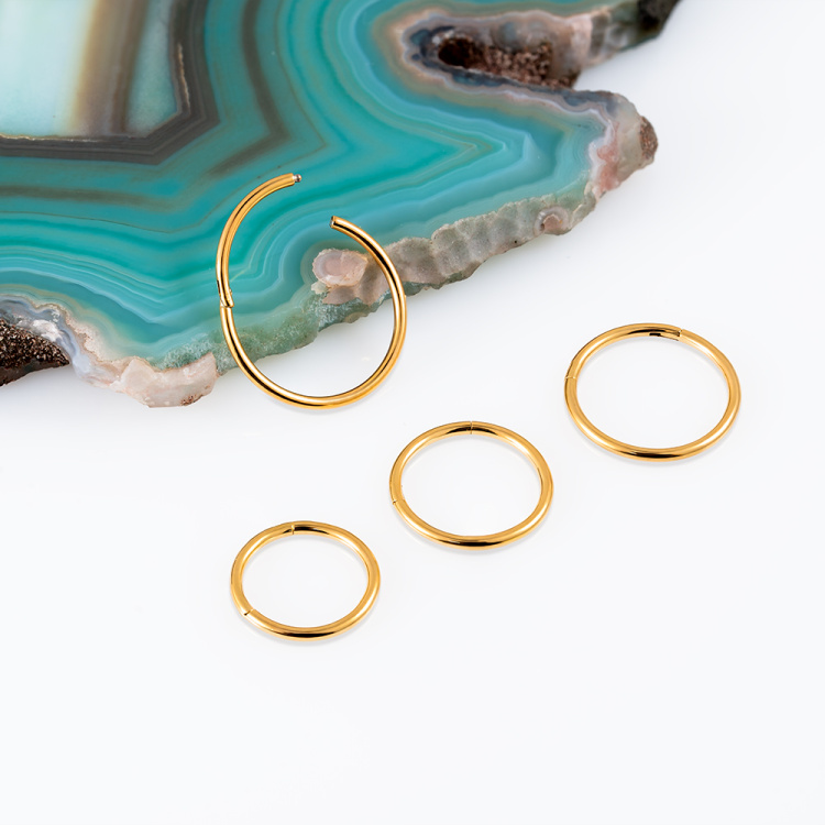 Кольцо-кликер Gold Implant Grade 0.8 мм титан+PVD Кольцо-кликер Gold Implant Grade 0.8 мм титан+PVD