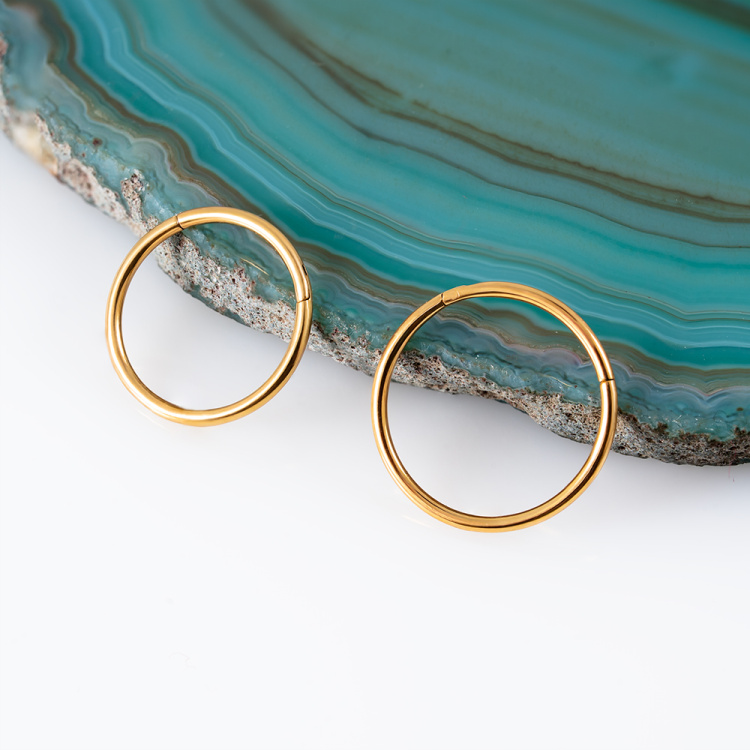 Кольцо-кликер Gold Implant Grade 0.8 мм титан+PVD Кольцо-кликер Gold Implant Grade 0.8 мм титан+PVD